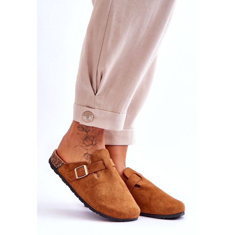 Suede Flip-Flops On a Camel Cork Platform brown 3