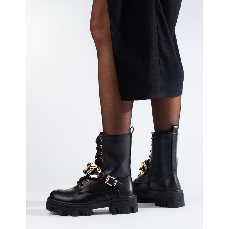 Diamantique Black bags on the platform 2 Diamantique Black bags on the platform 2