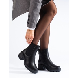 Vinceza black insulated Chelsea boots with a high heel 1 Vinceza black insulated Chelsea boots with a high heel 1