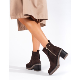 Suede brown ankle boots with a wide heel from Vinceza 1