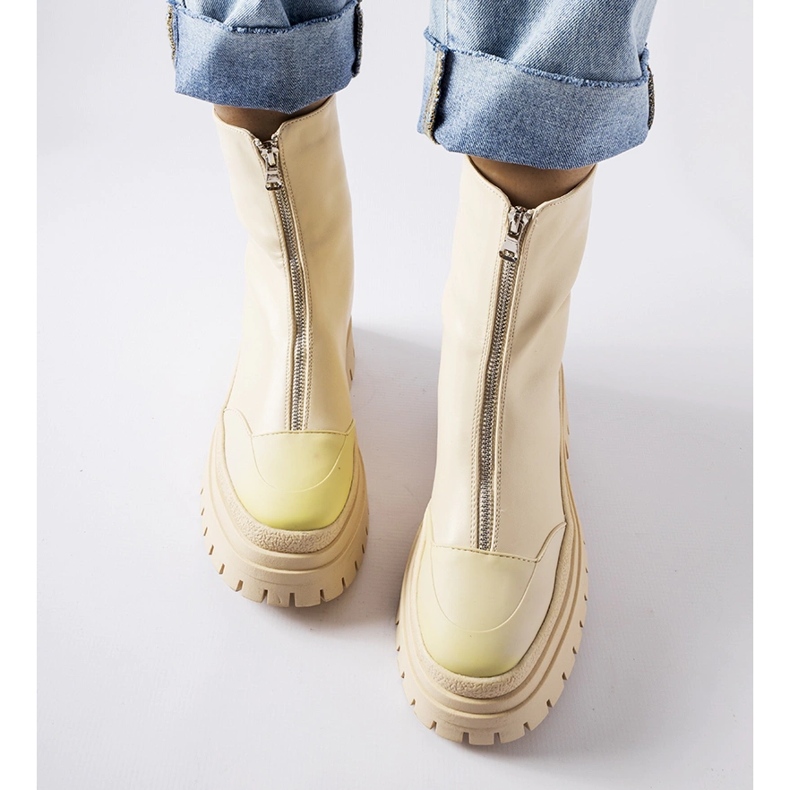 Beige massive ankle boots with a Bergamo zipper 1