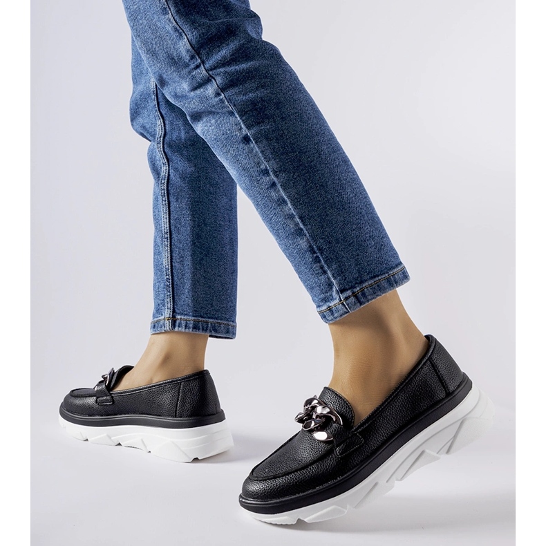 Black loafers with a Vinceza chain 1