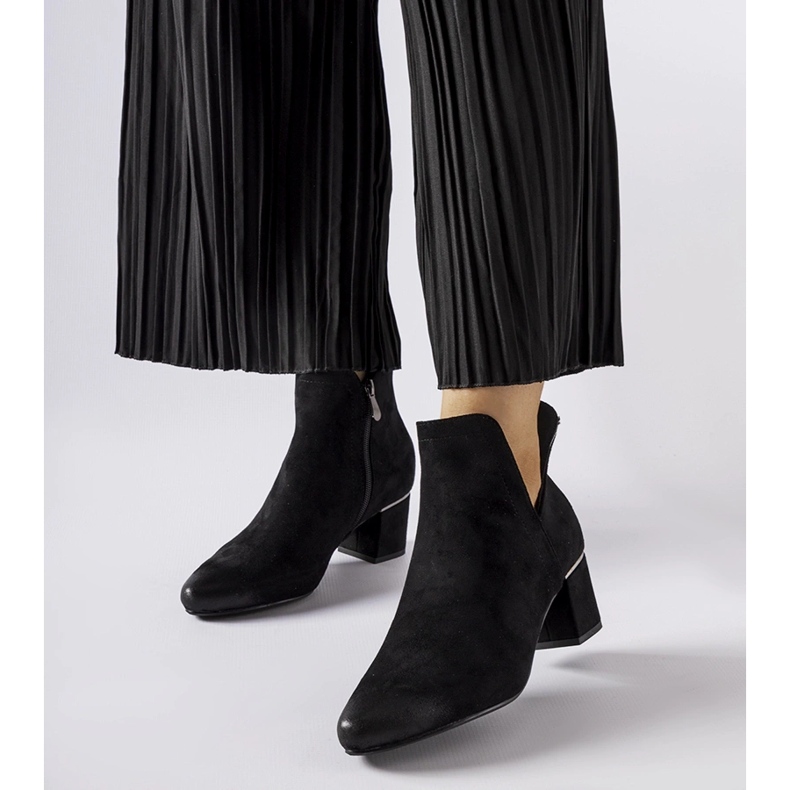 Black low-heeled ankle boots from Vinceza 1