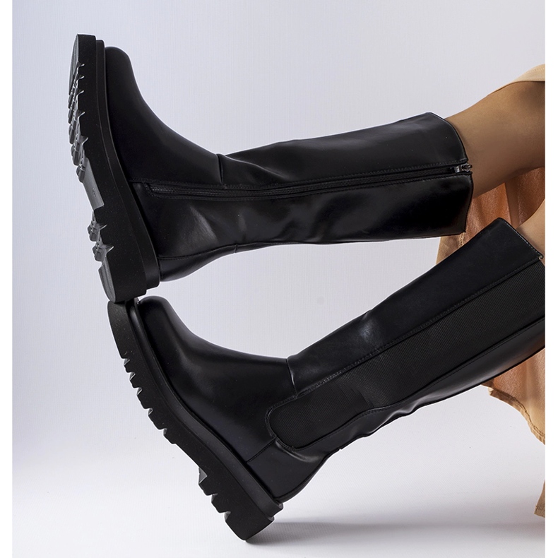 Black high boots on the Clelia platform 1