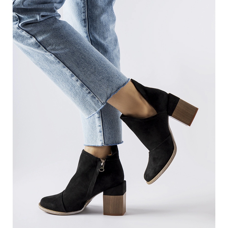 Black ankle boots with a Marinella cutout 1