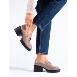 Women's beige lacquered Shelovet shoes 2