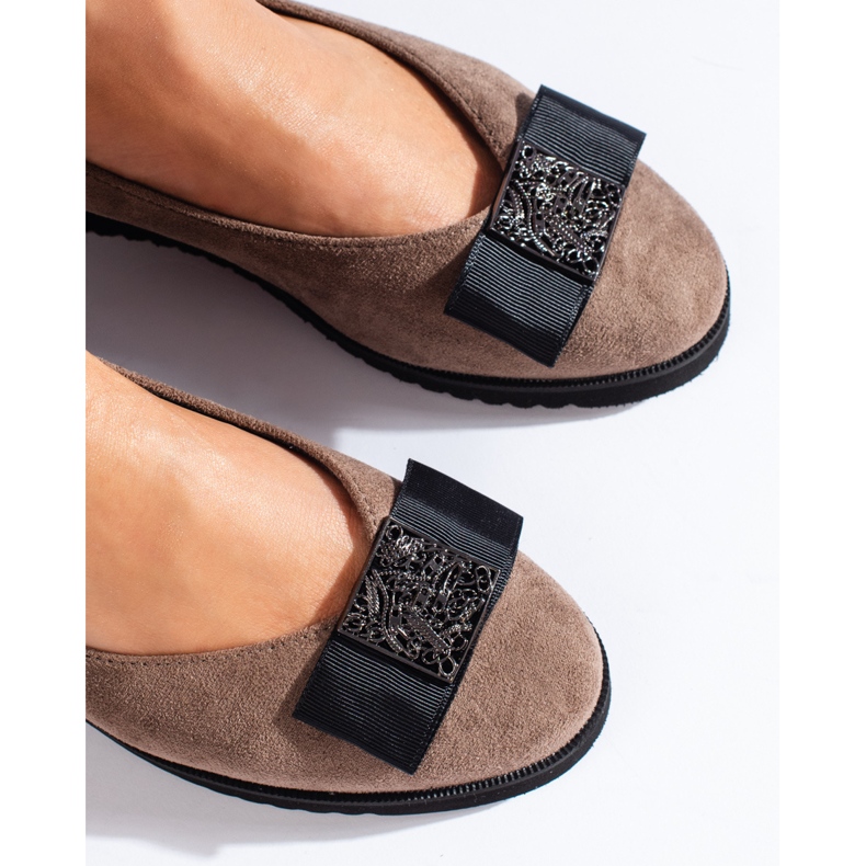 Dark beige suede pumps with a low wedge from Shelovet 2