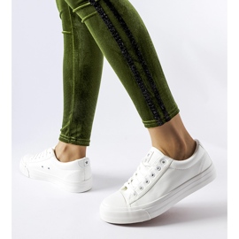 NEWS White classic Mushirah sneakers 1