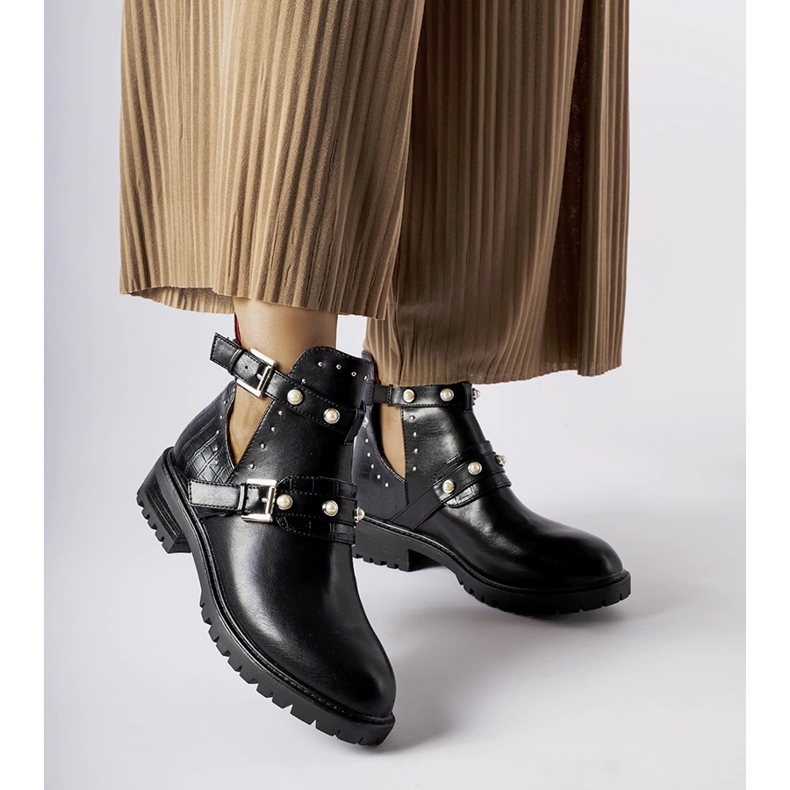 Black ankle boots with a cutout and Asker pearls 1 Black ankle boots with a cutout and Asker pearls 1