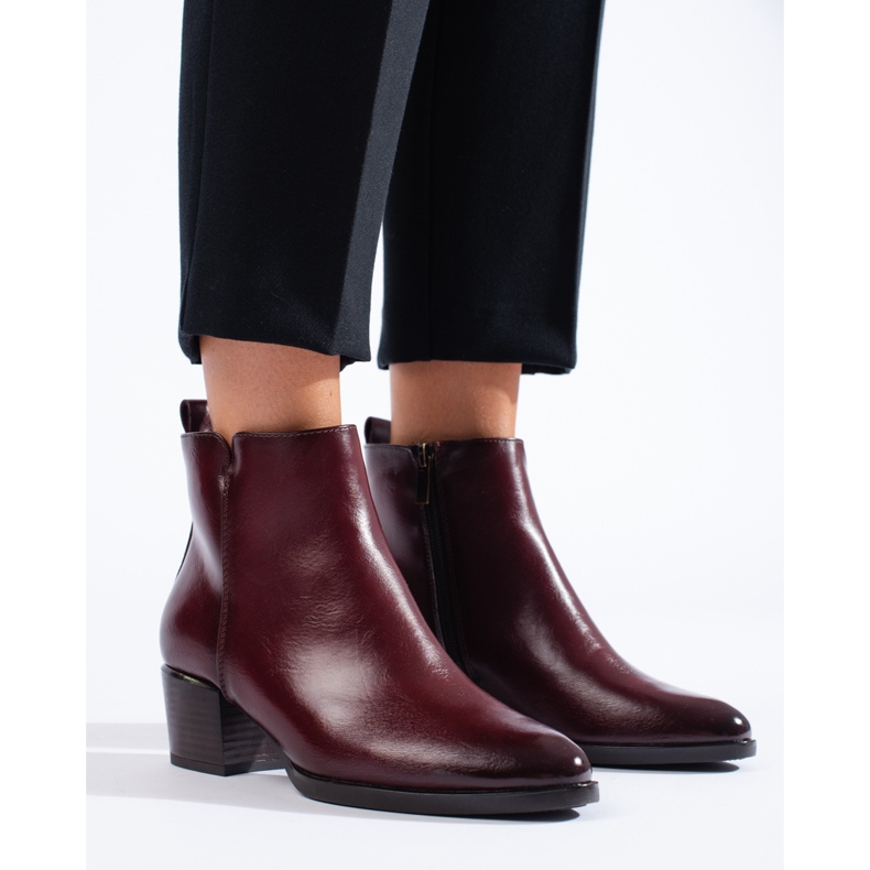 Burgundy ankle boots with a comfortable high heel from Vinceza red 1