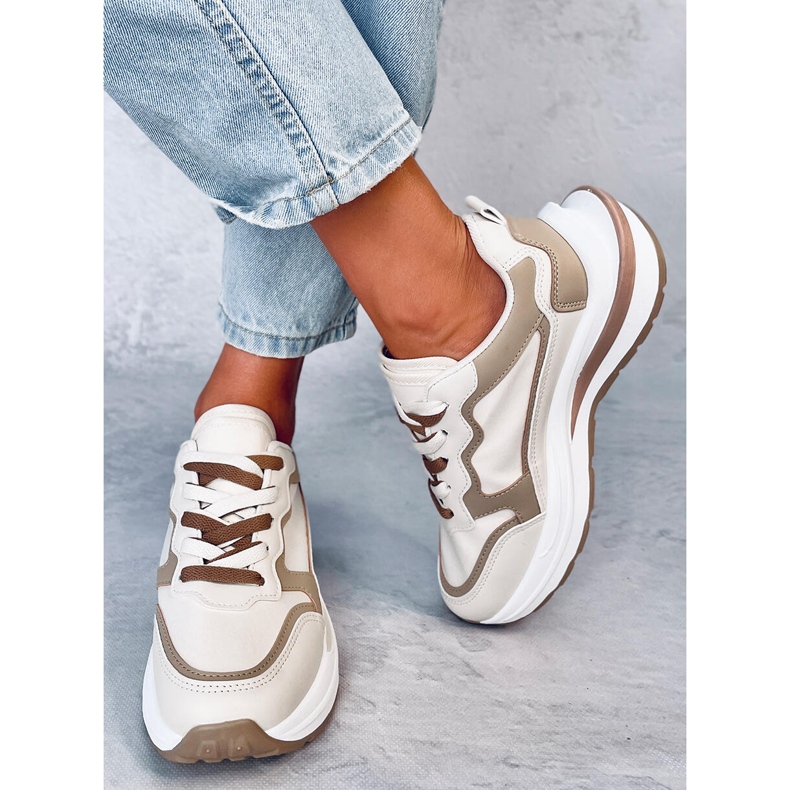 Ekani Beige trainers 2