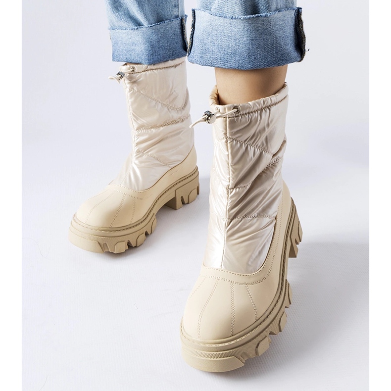 Beige snow boots with Cendrillon cuff 1 Beige snow boots with Cendrillon cuff 1