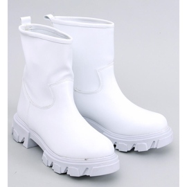 Grants Bianco boots with a thick sole white 1