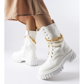 White boots with pearls and a Mira chain 2