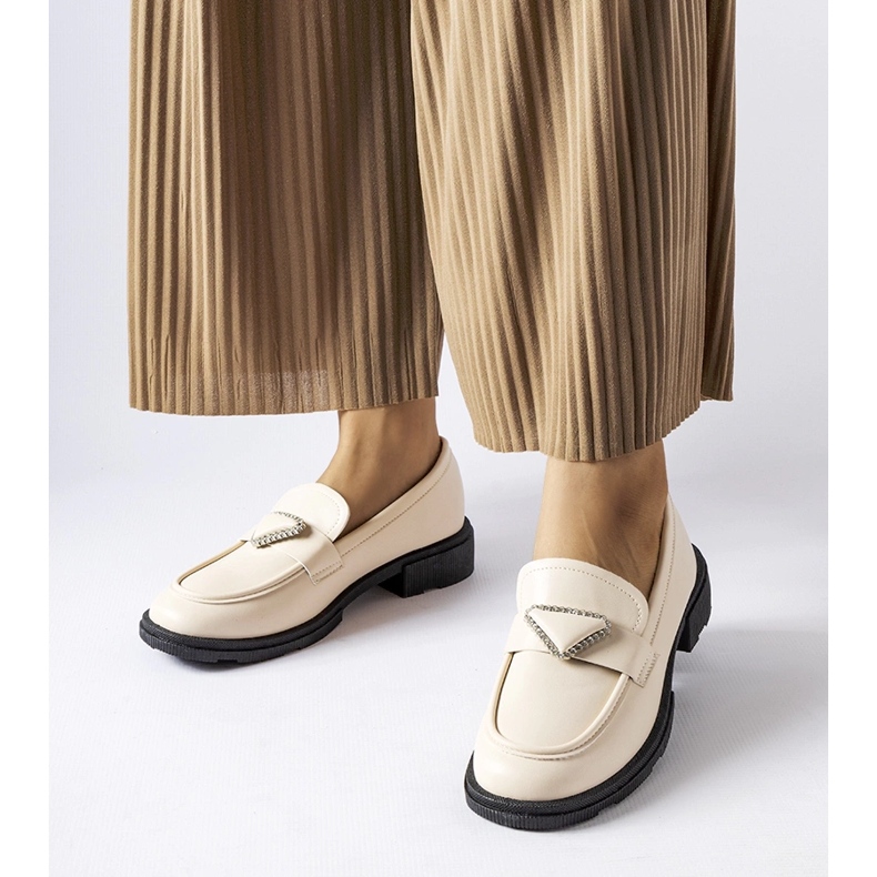 Beige moccasins decorated with Marsilius rhinestones 1 Beige moccasins decorated with Marsilius rhinestones 1