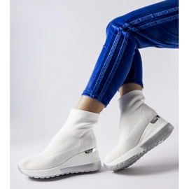 White fabric sneakers with a Casgio wedge 1