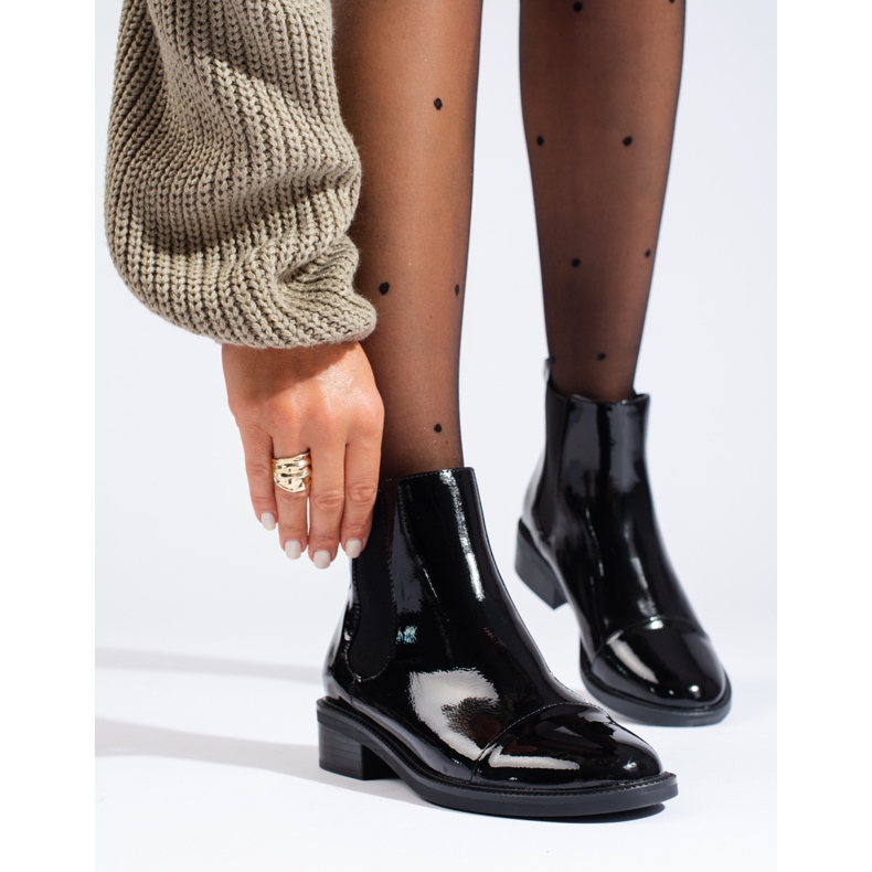 TRENDI Elegant lacquered Chelsea boots black 1