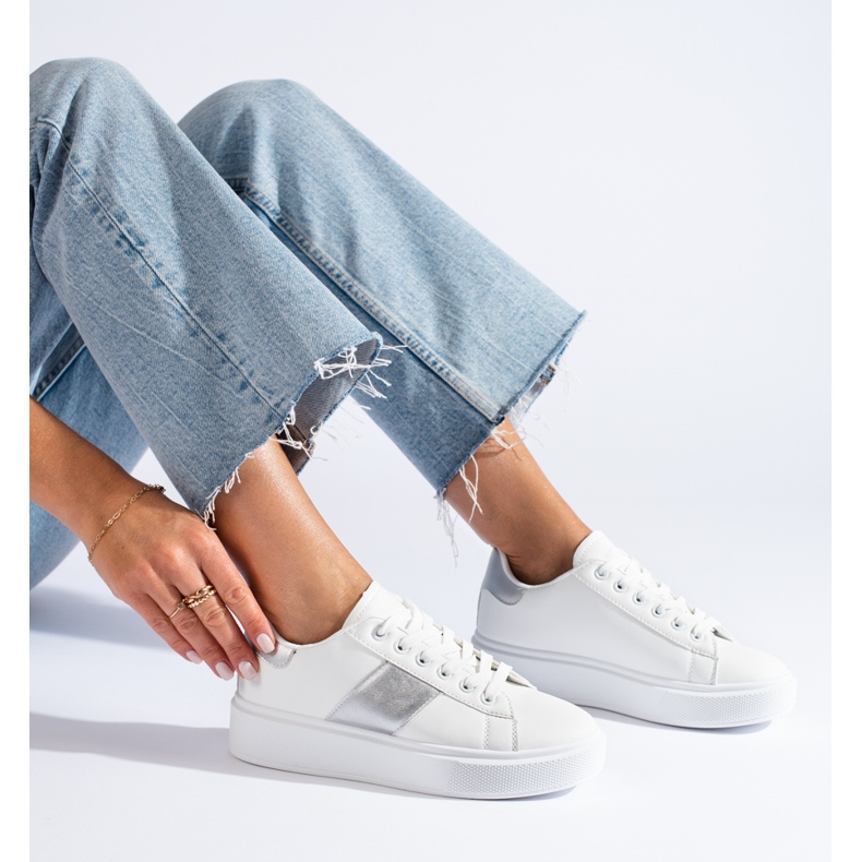 White women's sneakers on the Shelovet platform 1