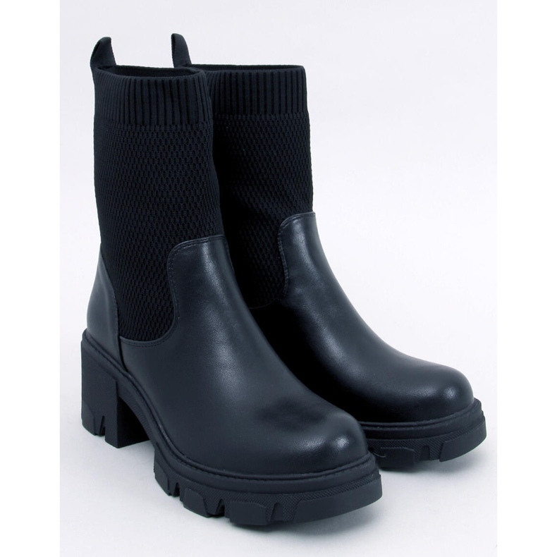 Fairs Black elastic upper ankle boots 1