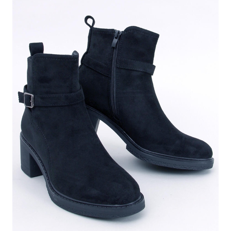 Aretha Black wide heel boots 1