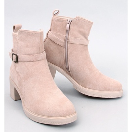 Wide-heeled boots Aretha Beige 1