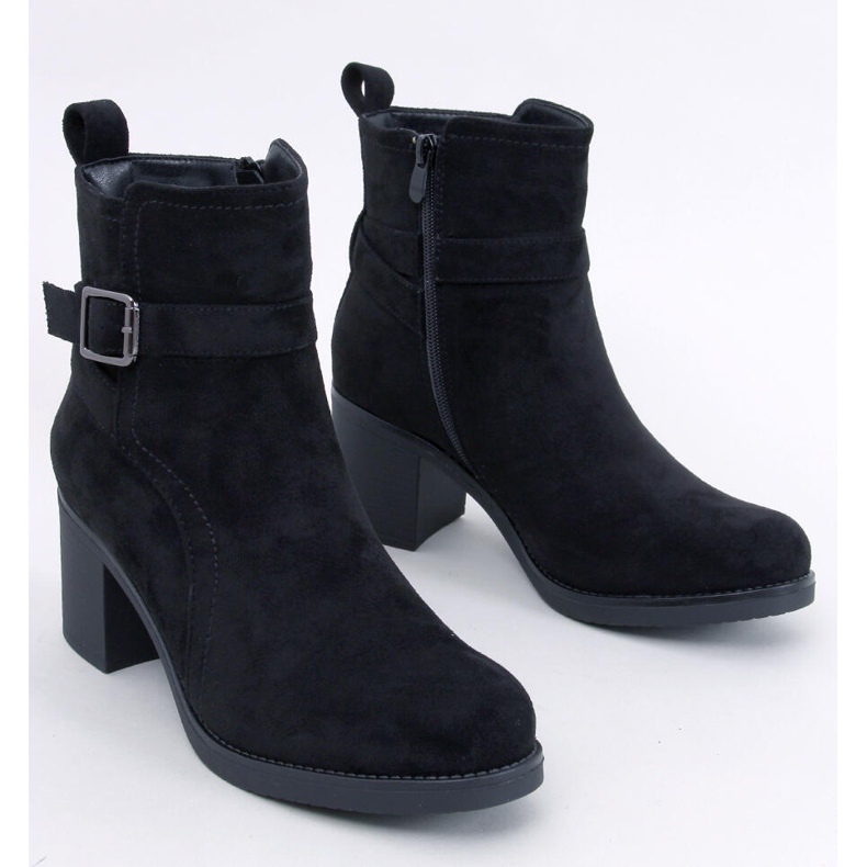 Rennia Black wide-heeled ankle boots 1