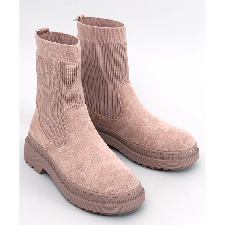 Joyner Khaki Chelsea boots with a flexible upper beige 1