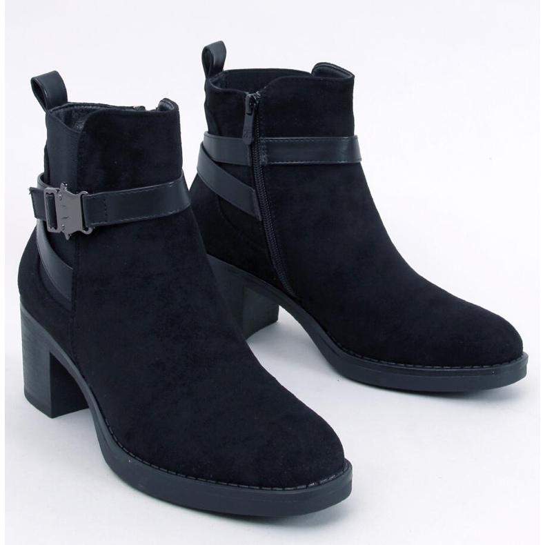 Yonda Black stable heel ankle boots 1