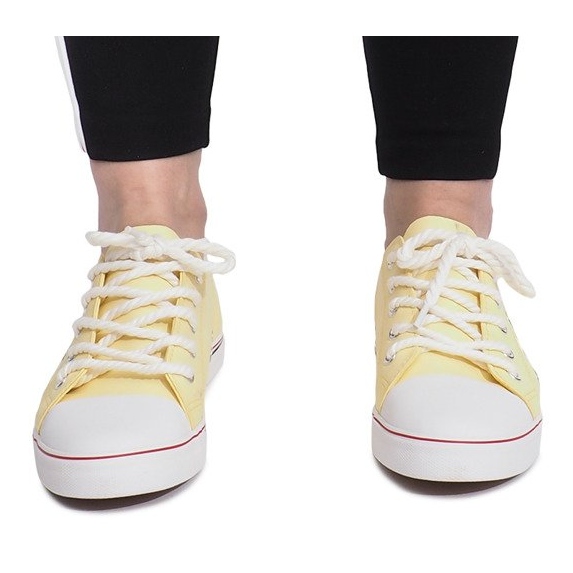 Lavso beige openwork sneakers 1