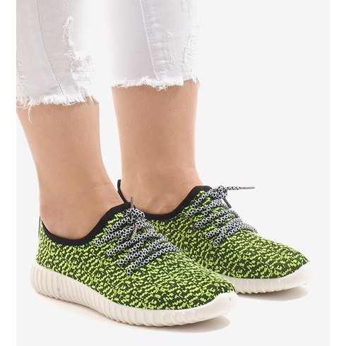 Green MH-17 sports shoes 1