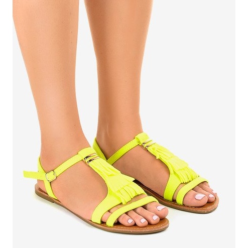 Yellow flat sandals with a WL137-1 buckle 1