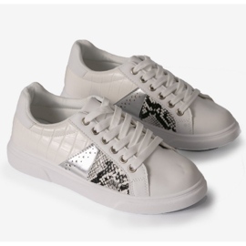 White stylish women's sneakers BK928-9 2