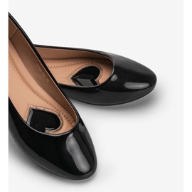Black lacquered India ballerinas 1