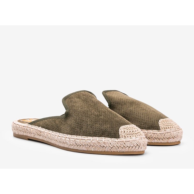 Green flip-flops with a built-up Kinshasa front 1