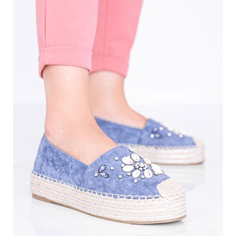 Blue espadrilles on the chunky sole of Mrs Nicki 1