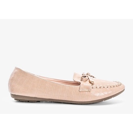Beige moccasins in the Miriam crocodile skin motif 1