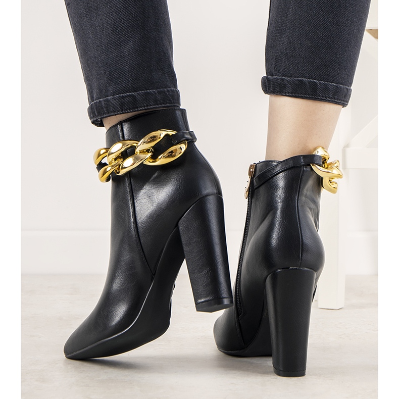 Black elegant boots on the Abilene post 1