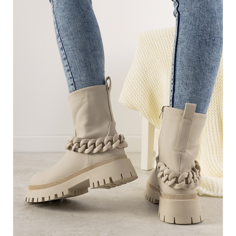 Cream boots with Chain Inspiration beige 1