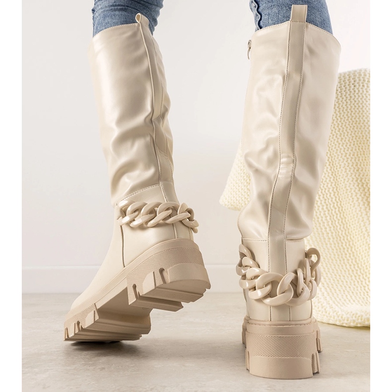 Beige boots with a chain Conny 1