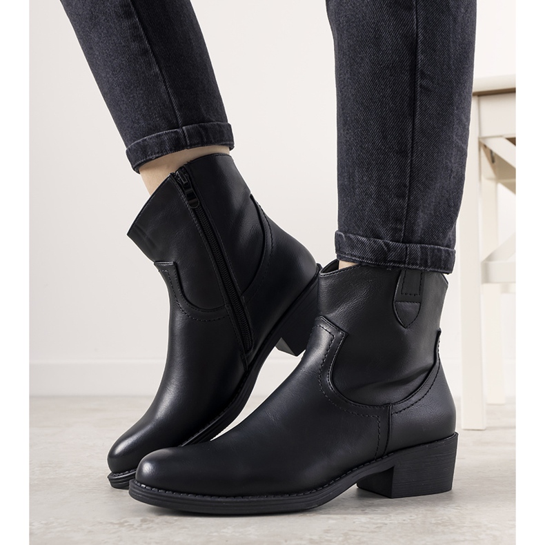 Classic women's black boots from Malika 2