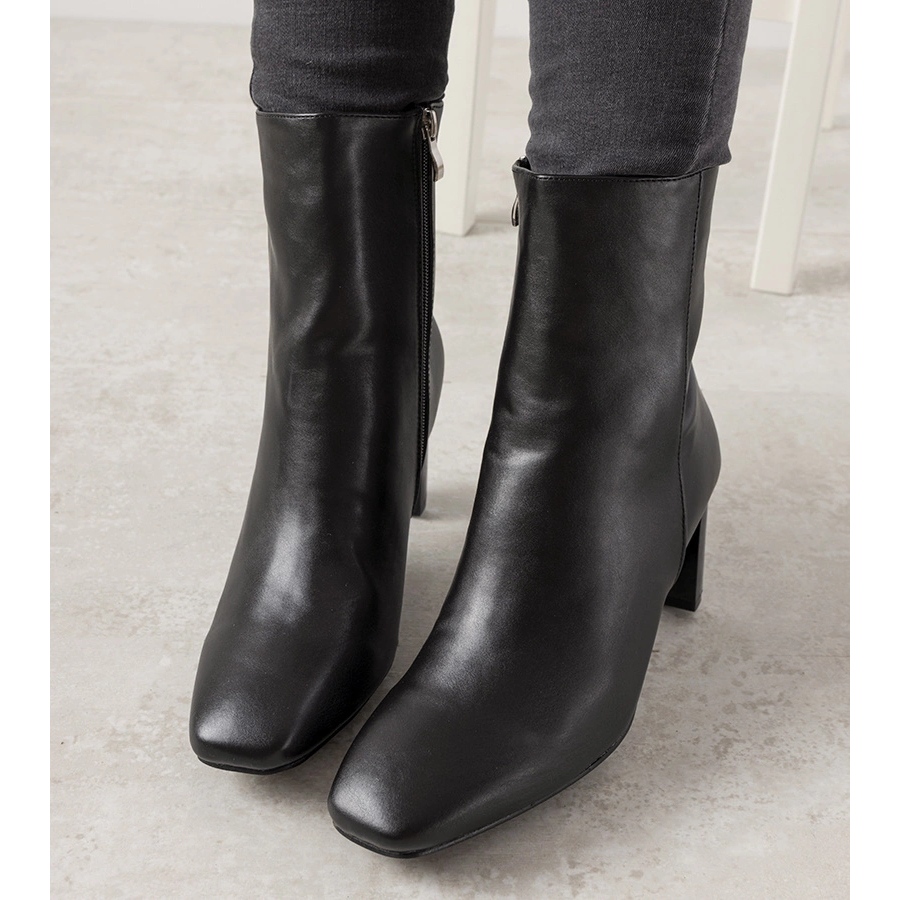 Black booties skinny heel hot sale