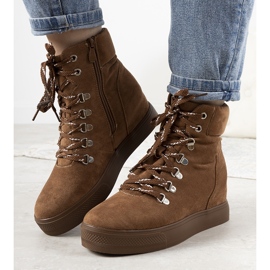 Carmona winter camel sneakers brown 1