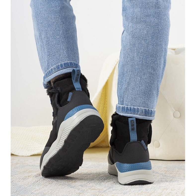 Black, stylish snow boots from Big Star for women from Cotto 1