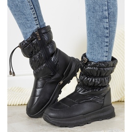 Black snow boots with Houle cuffs 1