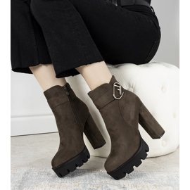 Green ankle boots on the Coralie post 1