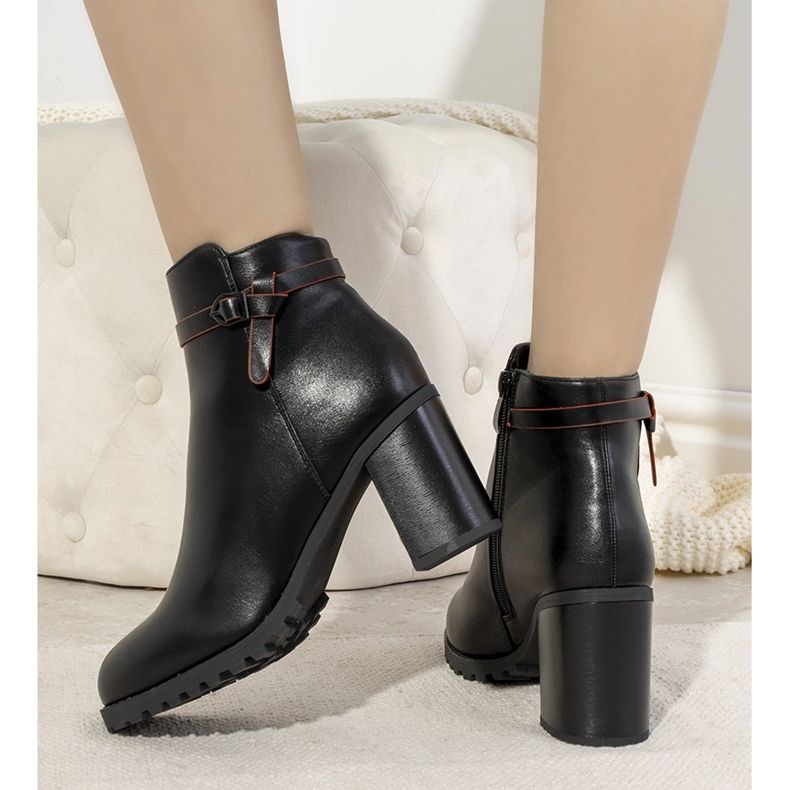 Black insulated boots on the Murray post 1