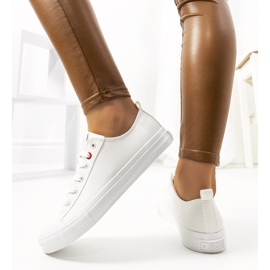 White Big Star women's sneakers JJ274007 1