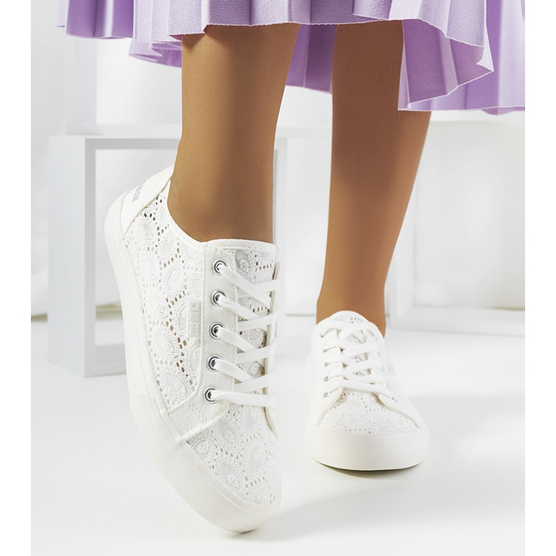 White lace sneakers Big Star W274925 1