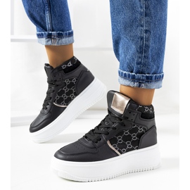 Black sneakers on the Dennis platform 1