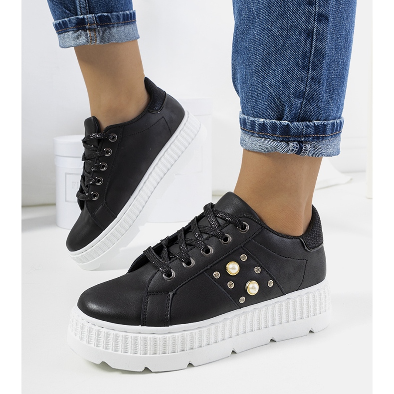 Black sneakers on the Ileana platform 1